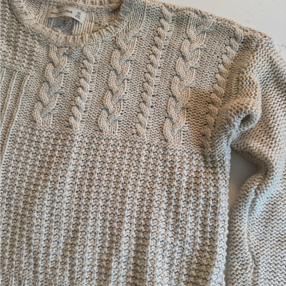 Abercrombie & Fitch Beige cream vintage Cable Knit Sweater